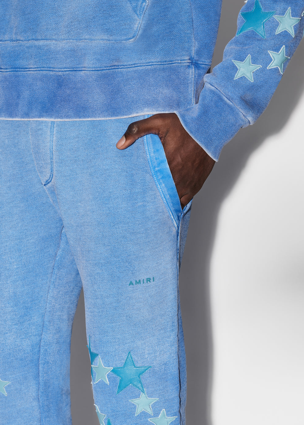 Pantalones Deportivos Amiri Pigment Spray Star Hombre Rojas Azules | 2946-ADMTO